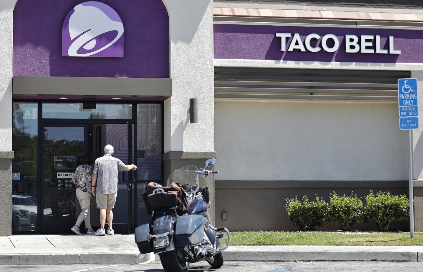 Cyclospora outbreak tied to Taco Bell will steal the spotlight from Yum Brands' earnings