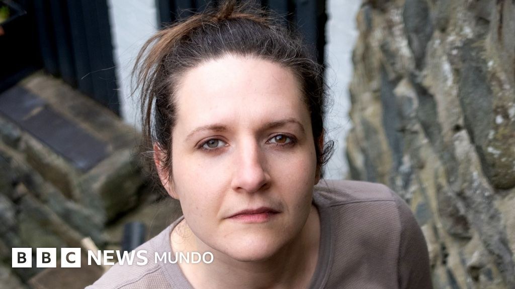 "Quedé traumatizada por el intercambio de parejas y un sitio web facilitó el abuso"