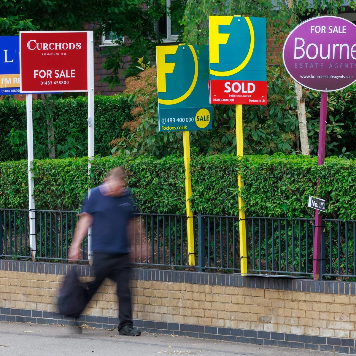 UK mortgage borrowers brace for rate jump amid global bond sell-off