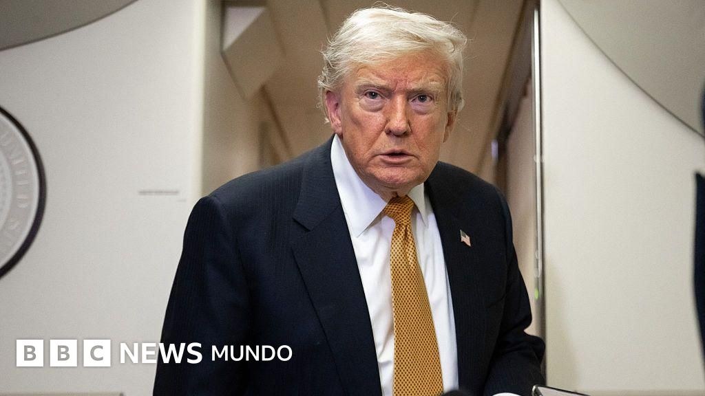 Trump restablece el bloqueo a los puertos iraníes e impone un recargo del 20% a la carga que transita por el estrecho Ormuz